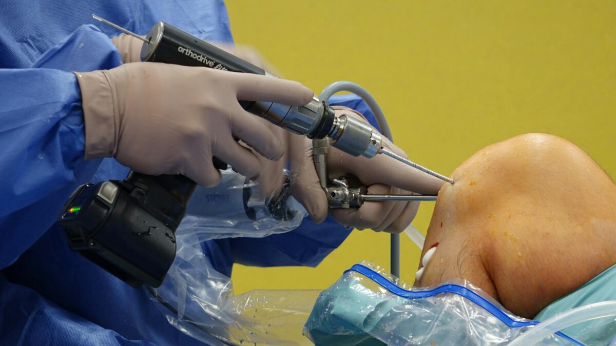 hip knee implant failure lawsuit